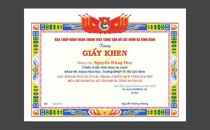 Mẫu giấy khen của ban chấp hành đoàn đội - File CDR 0026