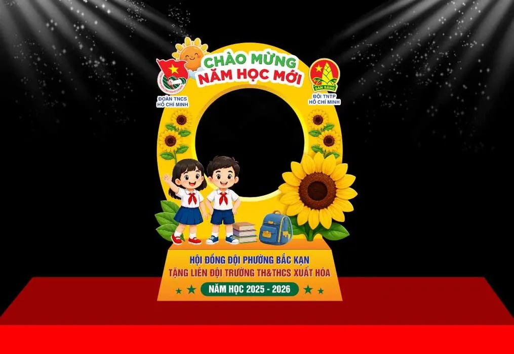 Khung check-in Chào Mừng Năm Học Mới 2025-2026