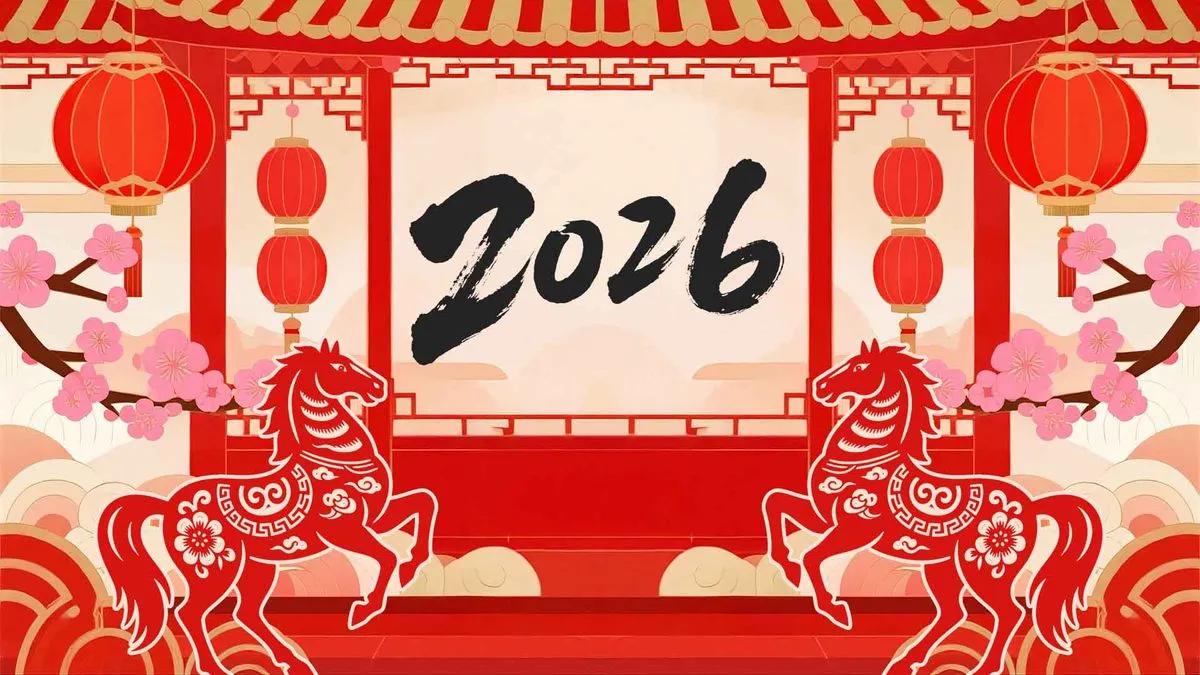  Tết 2026 hai ngựa đỏ sân đình đèn lồng hoa đào File PSD